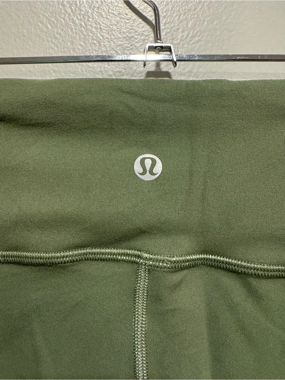 Lululemon Nulu Colour Block High-Rise Short 8